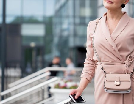 How To Look Youthful And Chic After 50