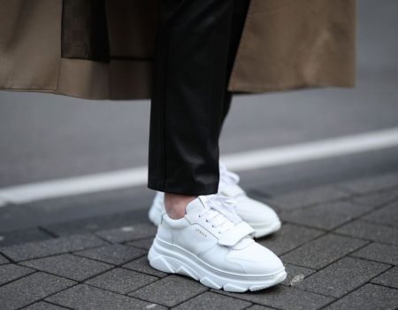 How to style white sneakers