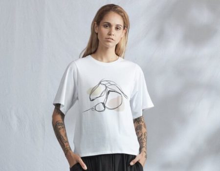 How to wear a T shirt and look stylish