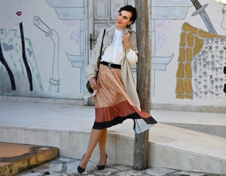 Style of the day: the pleated skirt and blouse