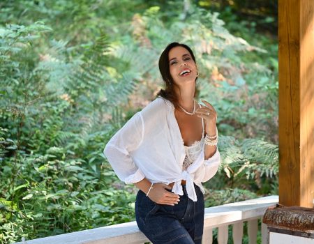 How to wear the corset