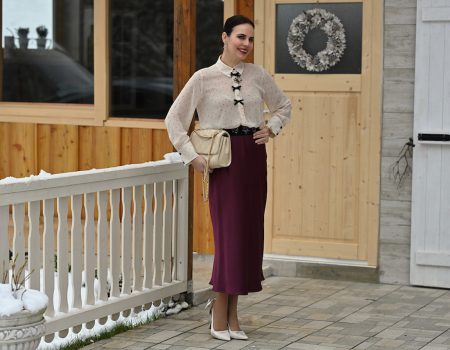 Style of the day: Satin Elegance in Bordeaux