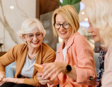 Reinventing Yourself Through Style: The Art of Dressing After 50