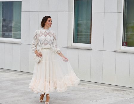 Style of the day: ivory tulle and lace