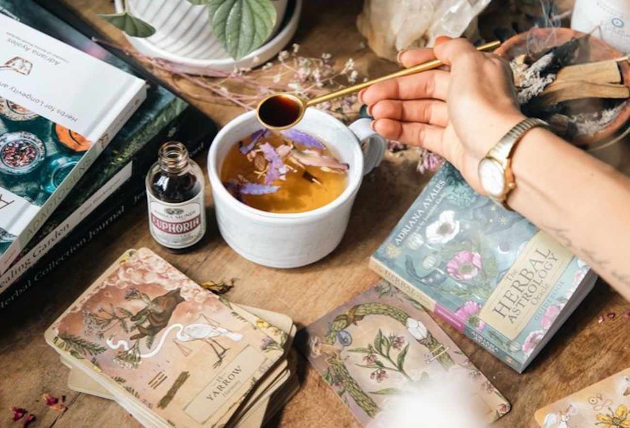 Style of the day: lace and satin