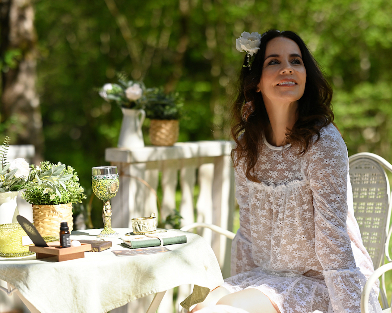 Style of the day: the classy lace shirt